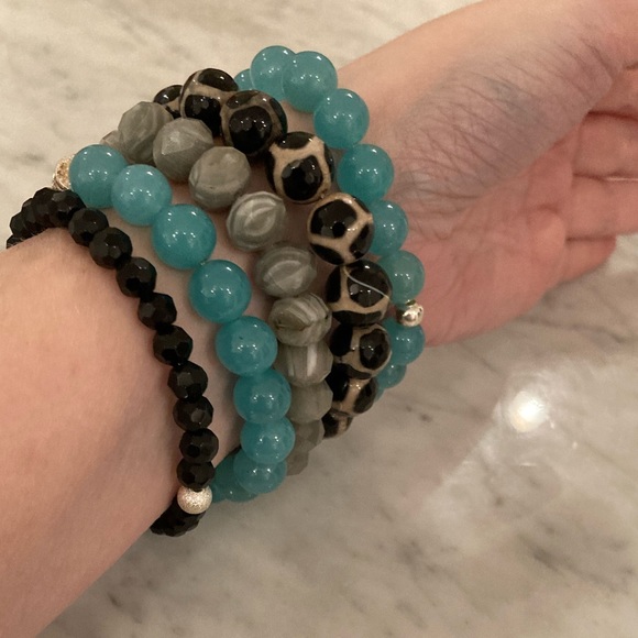 🔸NWT🔸 Gemstone Beaded Bracelet Set - Picture 6 of 16